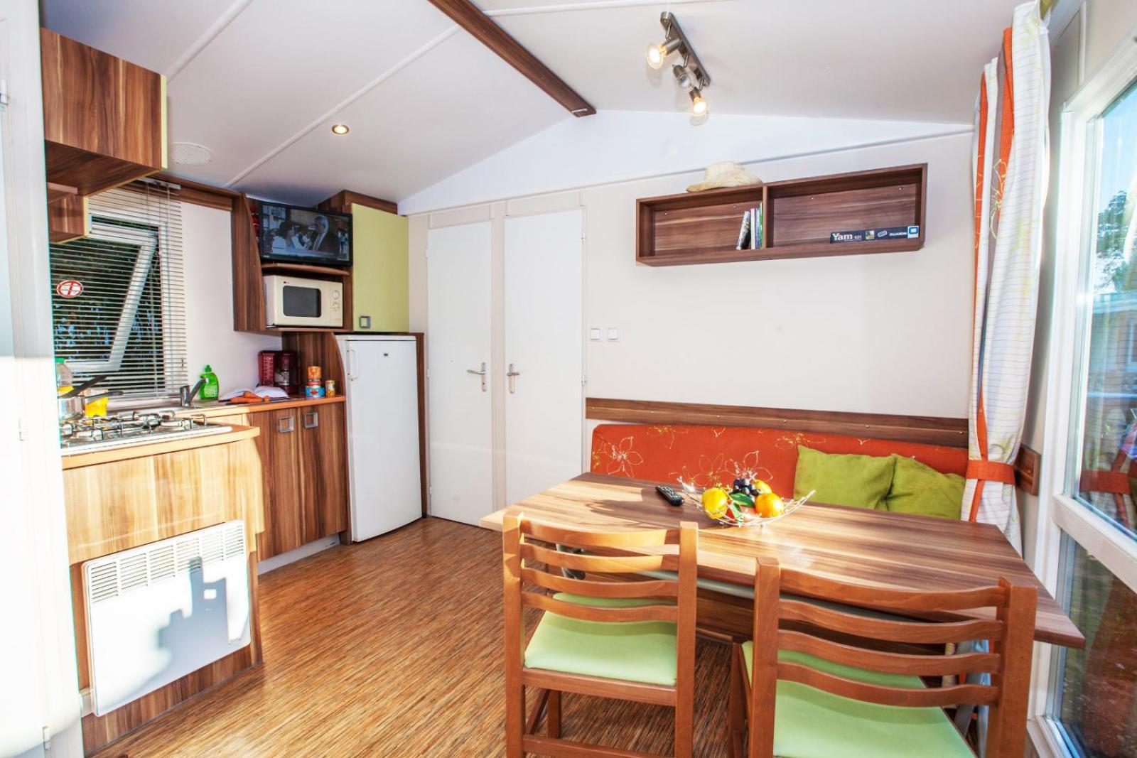 Camping Les Peupliers La Flotte Room photo